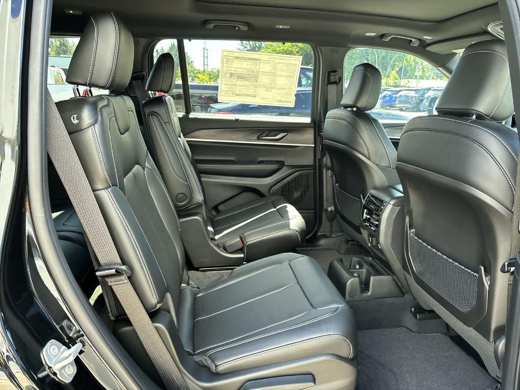 new 2025 Jeep Grand Cherokee L car, priced at $49,167