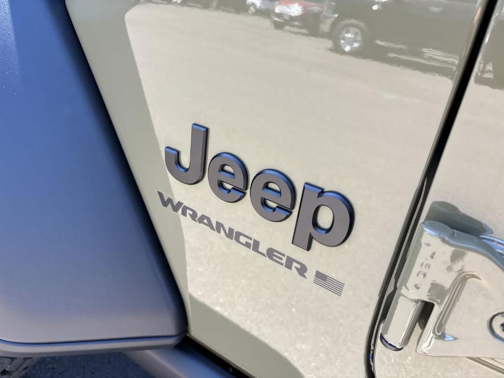 new 2025 Jeep Wrangler car, priced at $42,091