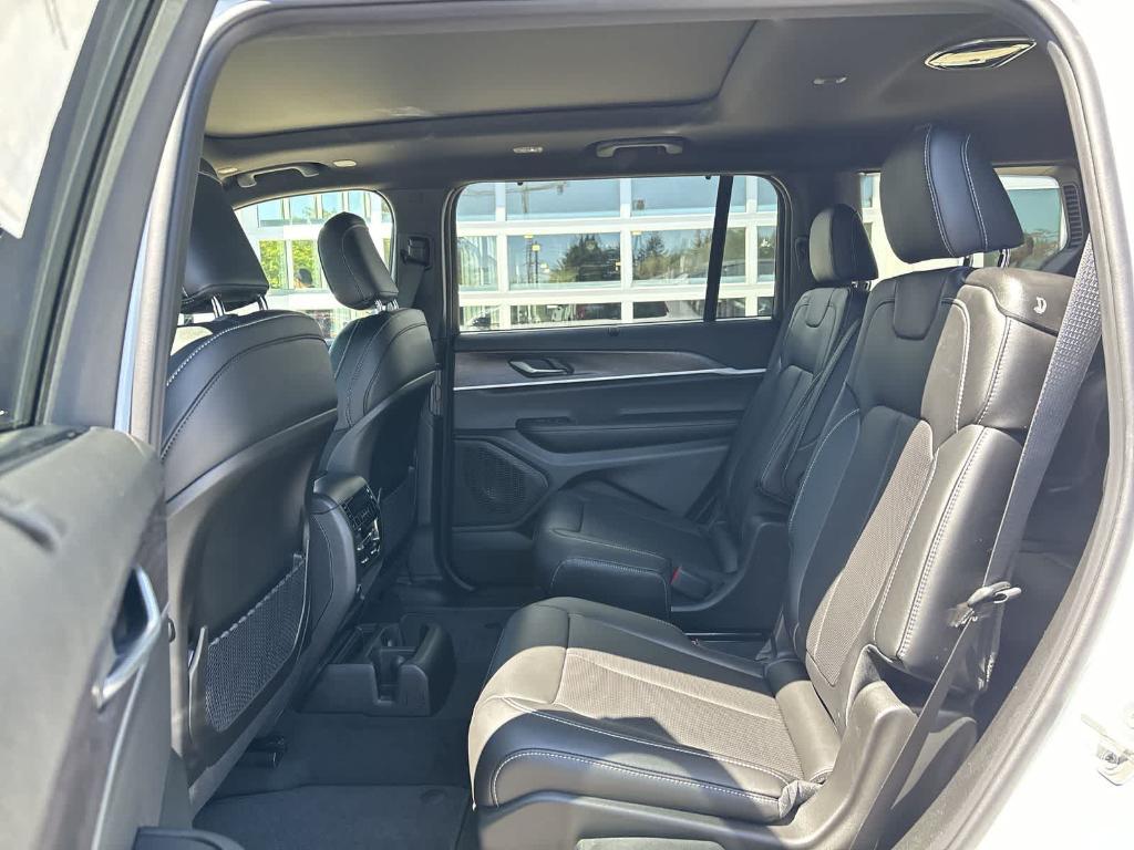 new 2025 Jeep Grand Cherokee L car, priced at $49,167