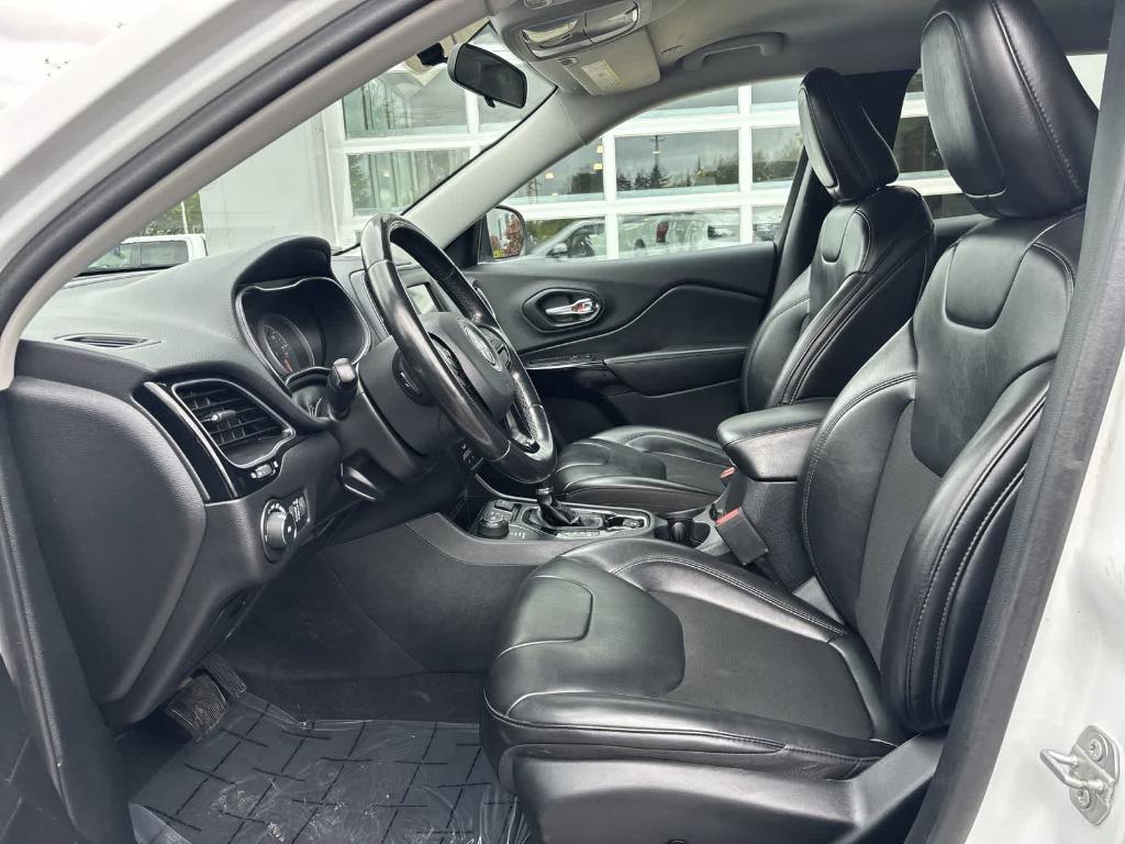 used 2020 Jeep Cherokee car, priced at $19,990