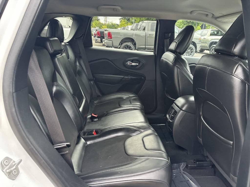 used 2020 Jeep Cherokee car, priced at $19,990