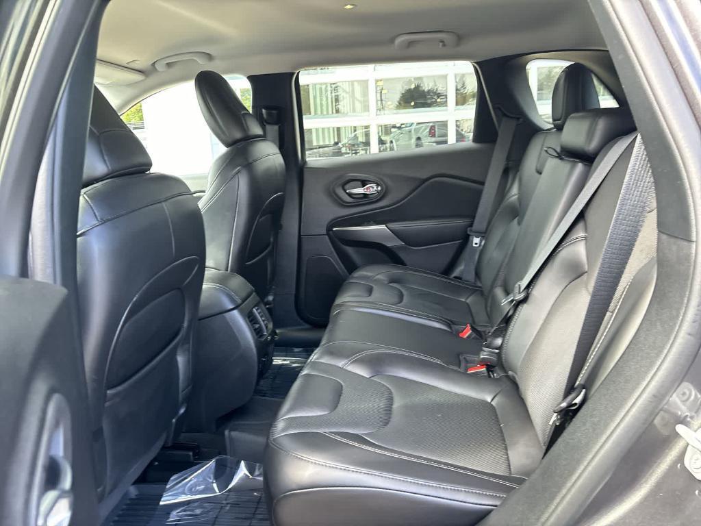 used 2021 Jeep Cherokee car, priced at $22,990