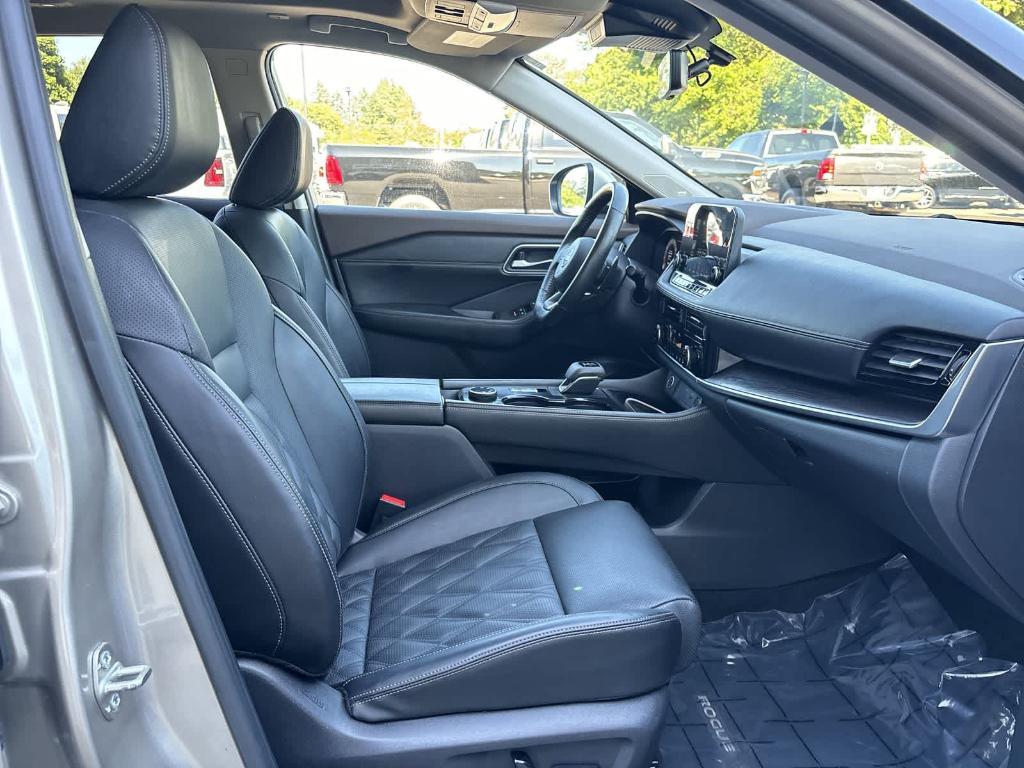 used 2022 Nissan Rogue car, priced at $29,990