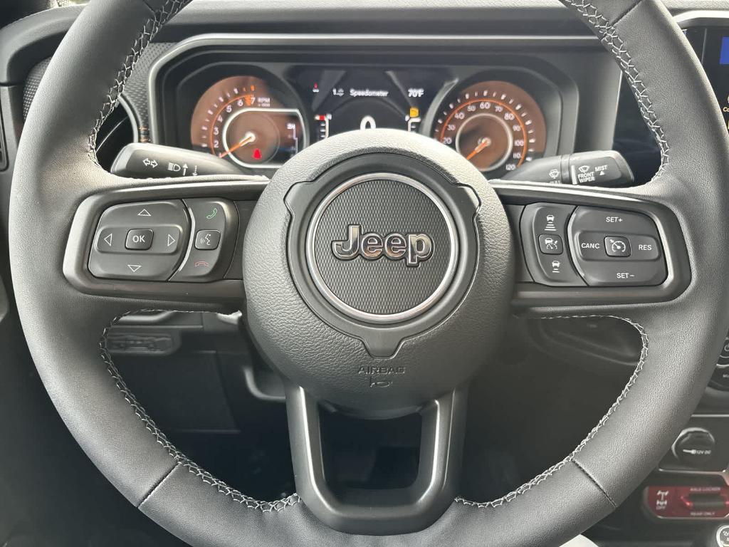 new 2025 Jeep Gladiator car, priced at $47,990