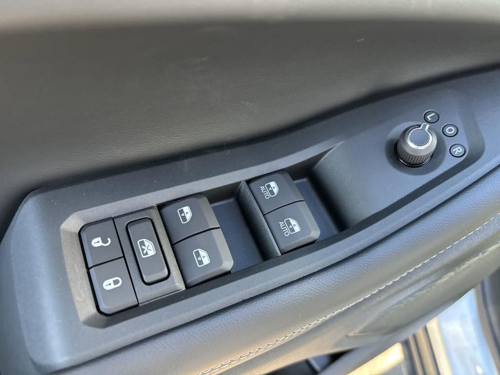 new 2025 Jeep Grand Cherokee L car, priced at $47,212
