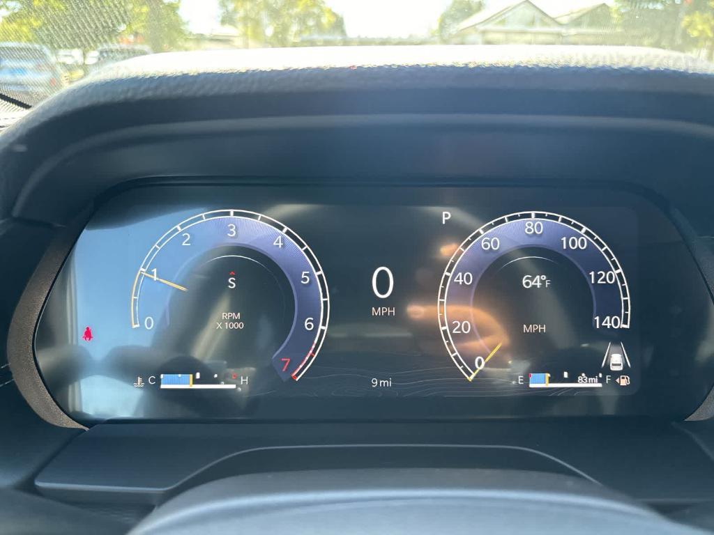 new 2025 Jeep Grand Cherokee car, priced at $40,990