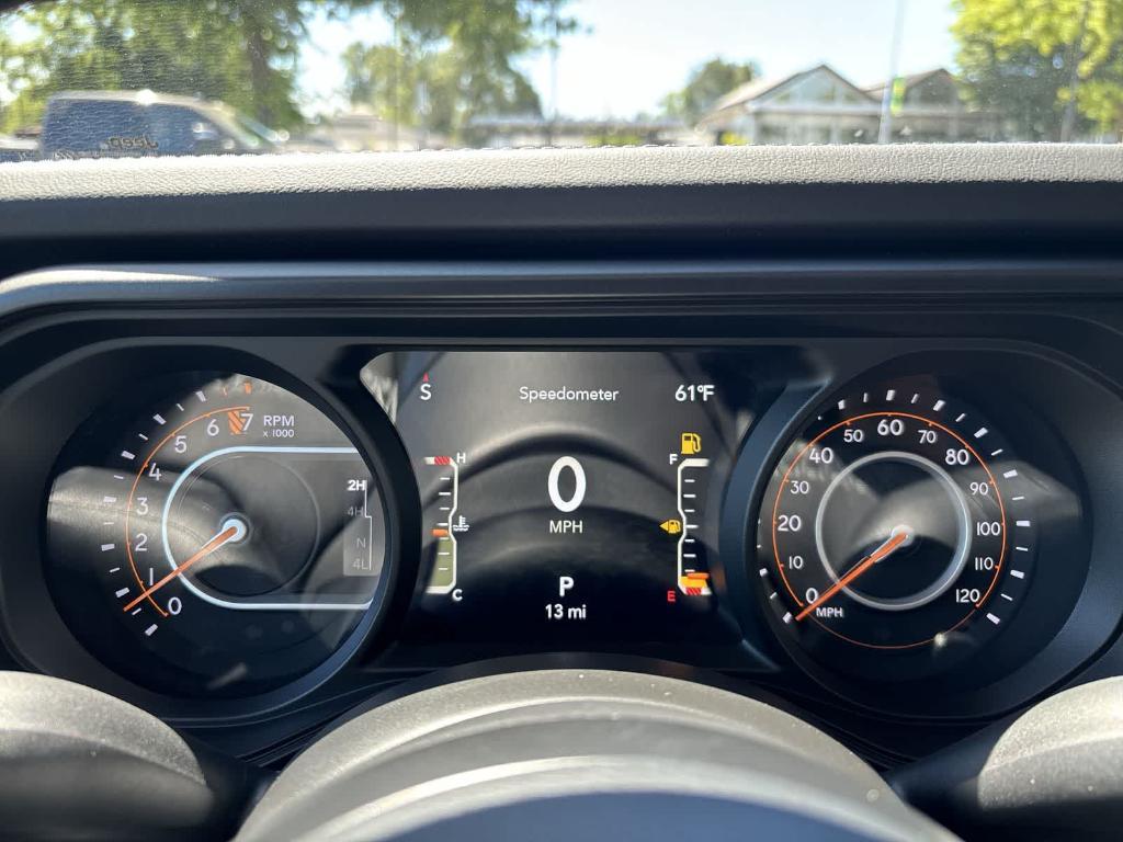 new 2025 Jeep Gladiator car, priced at $53,805