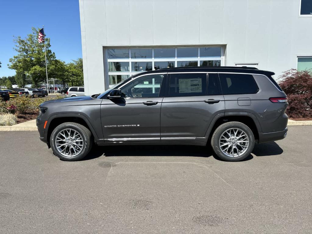 new 2025 Jeep Grand Cherokee L car, priced at $57,990