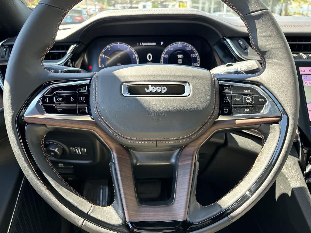 new 2025 Jeep Grand Cherokee L car, priced at $57,990