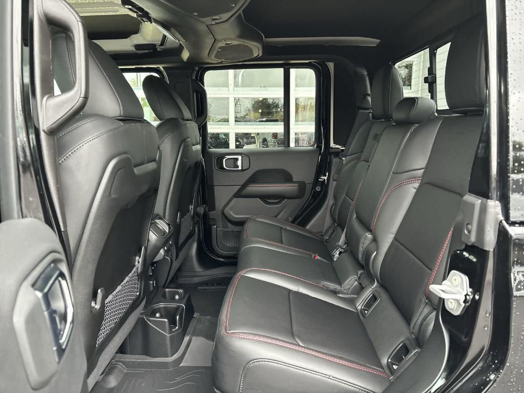 new 2025 Jeep Gladiator car, priced at $52,990