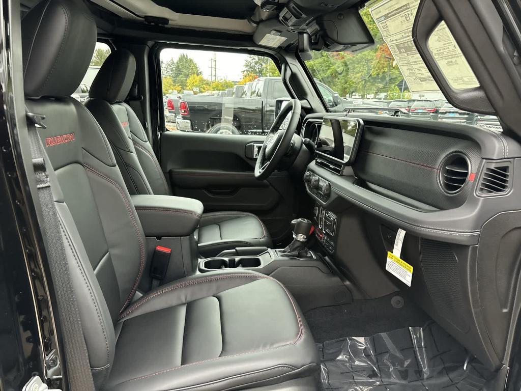 new 2025 Jeep Gladiator car, priced at $52,990