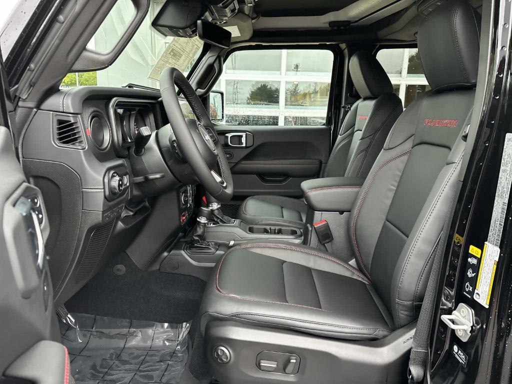 new 2025 Jeep Gladiator car, priced at $52,990