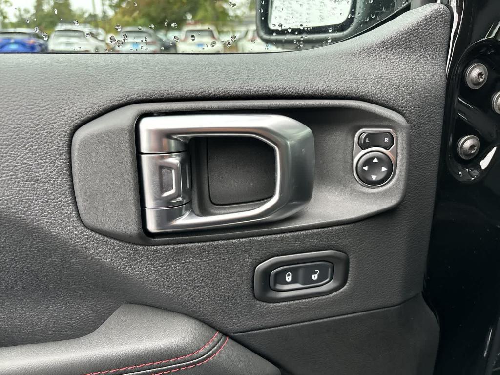 new 2025 Jeep Gladiator car, priced at $52,990