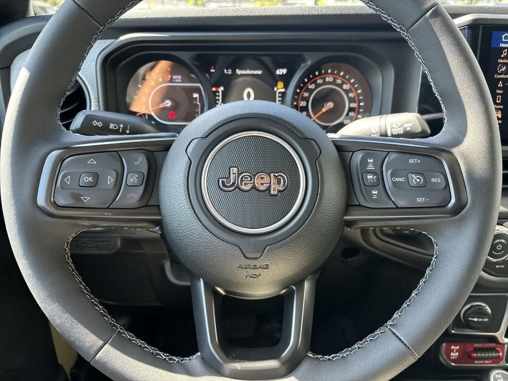 new 2025 Jeep Gladiator car, priced at $46,490