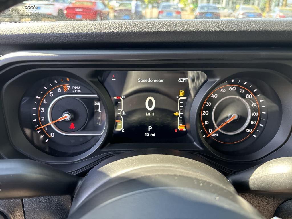 new 2025 Jeep Gladiator car, priced at $46,490