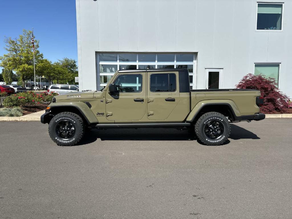 new 2025 Jeep Gladiator car, priced at $46,490