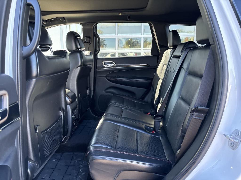 used 2016 Jeep Grand Cherokee car, priced at $17,990