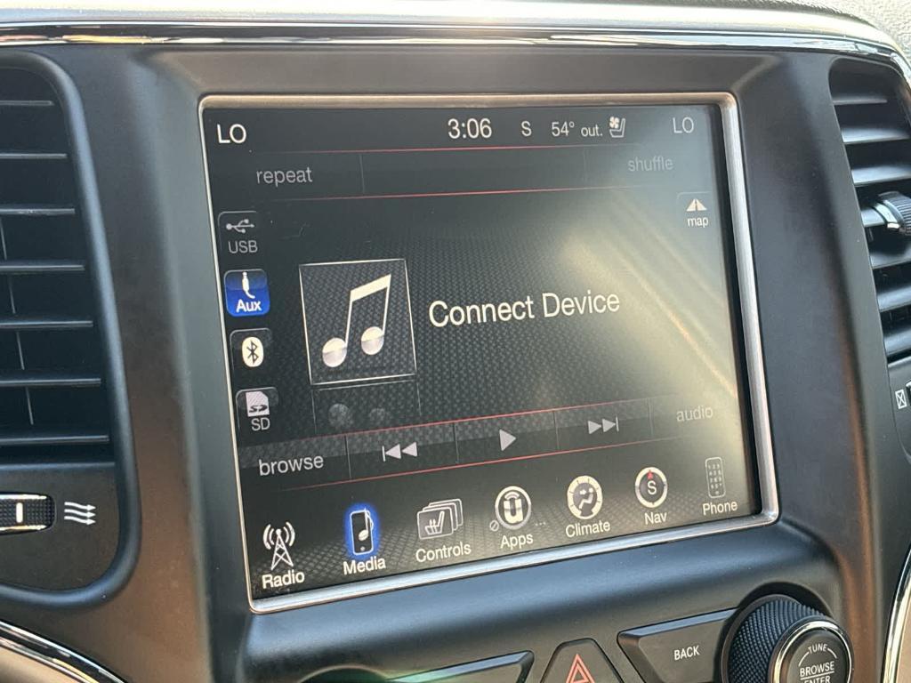used 2016 Jeep Grand Cherokee car, priced at $17,990