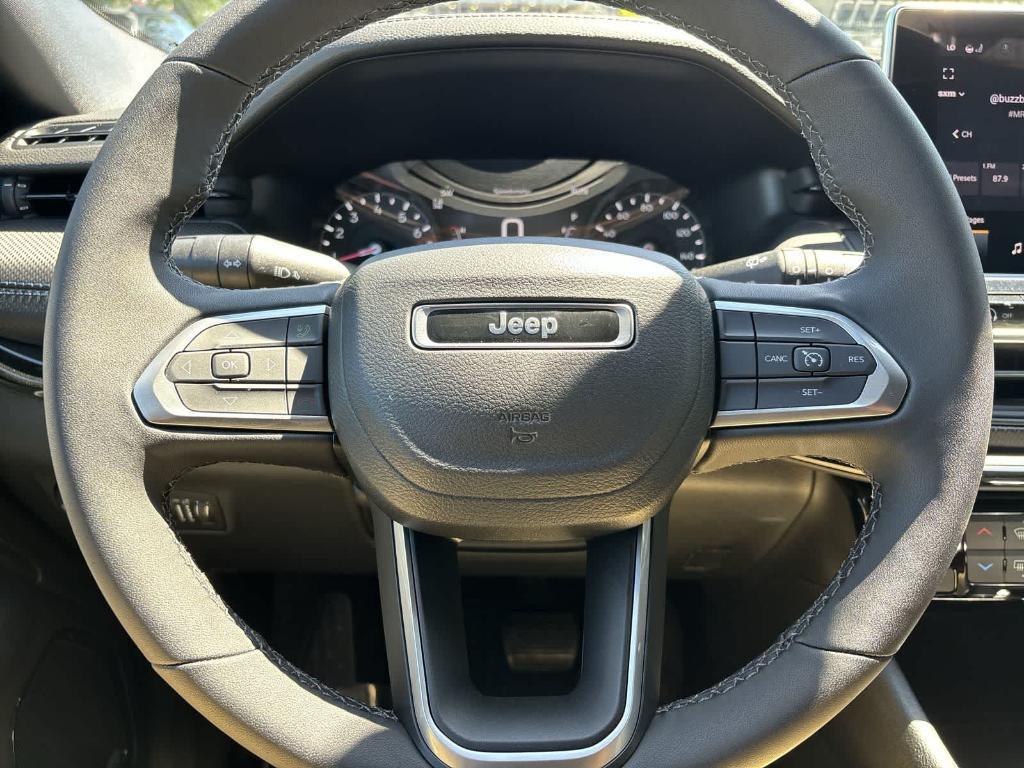 new 2025 Jeep Compass car, priced at $32,997