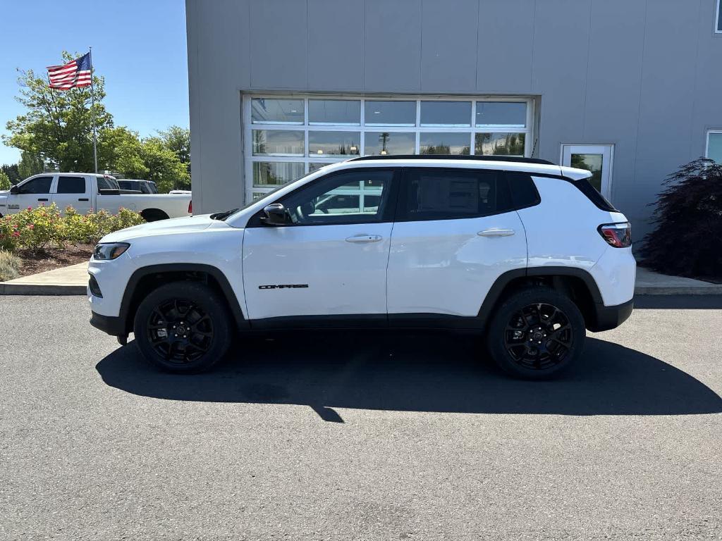 new 2025 Jeep Compass car, priced at $32,997