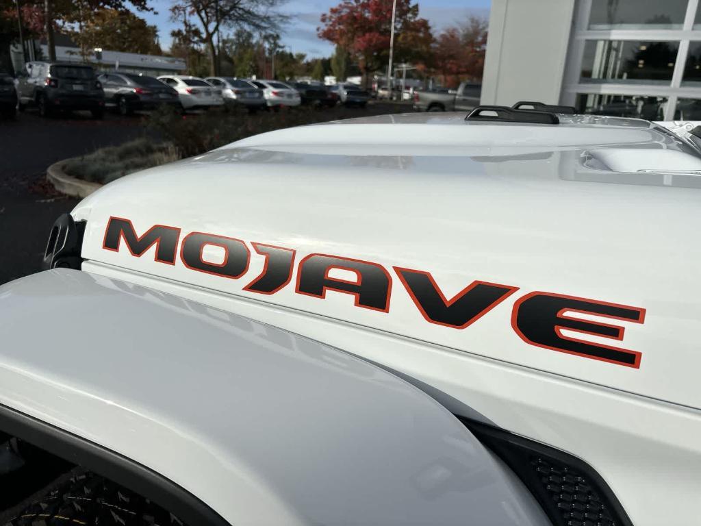 new 2025 Jeep Gladiator car, priced at $52,490