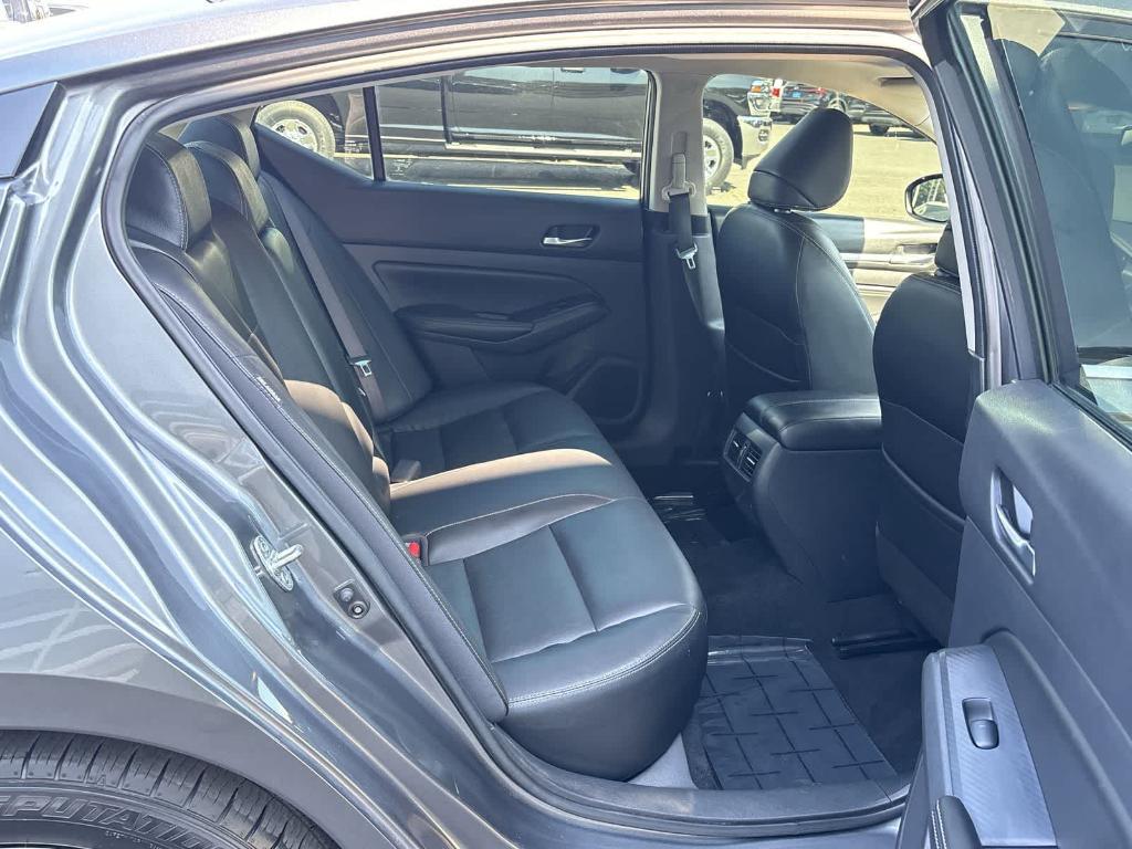 used 2019 Nissan Altima car