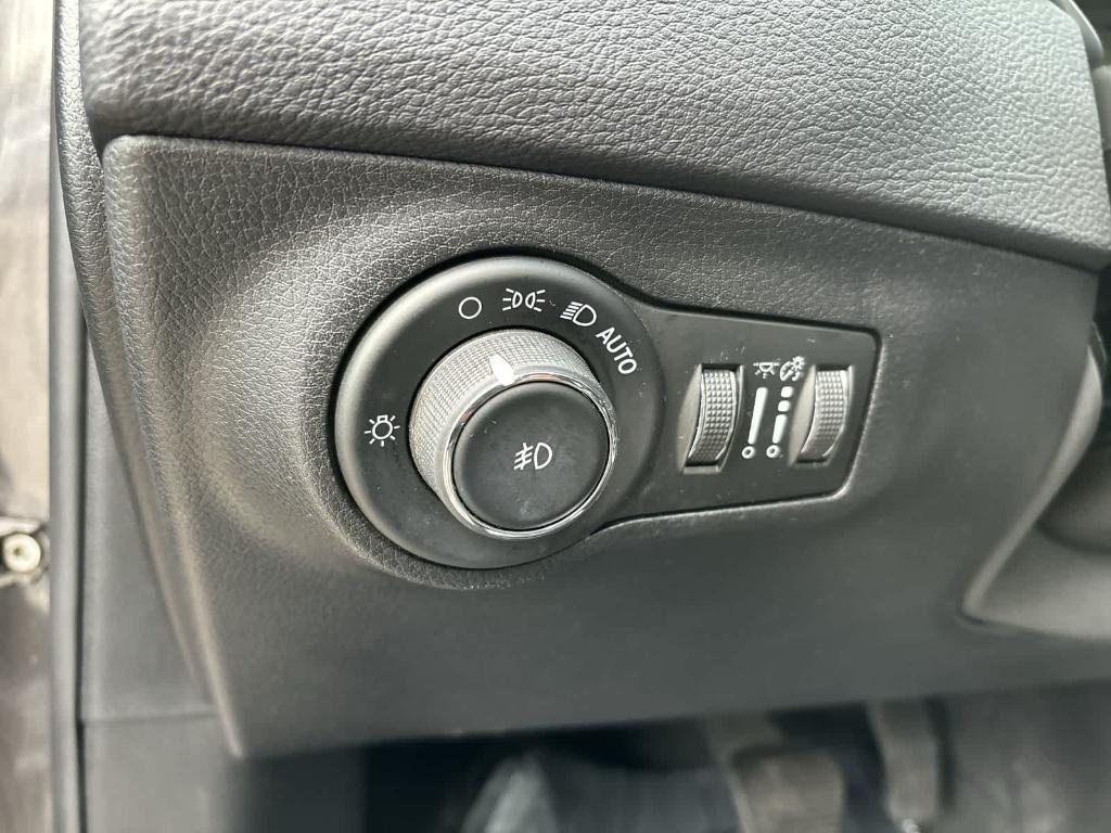 used 2019 Jeep Compass car, priced at $13,990