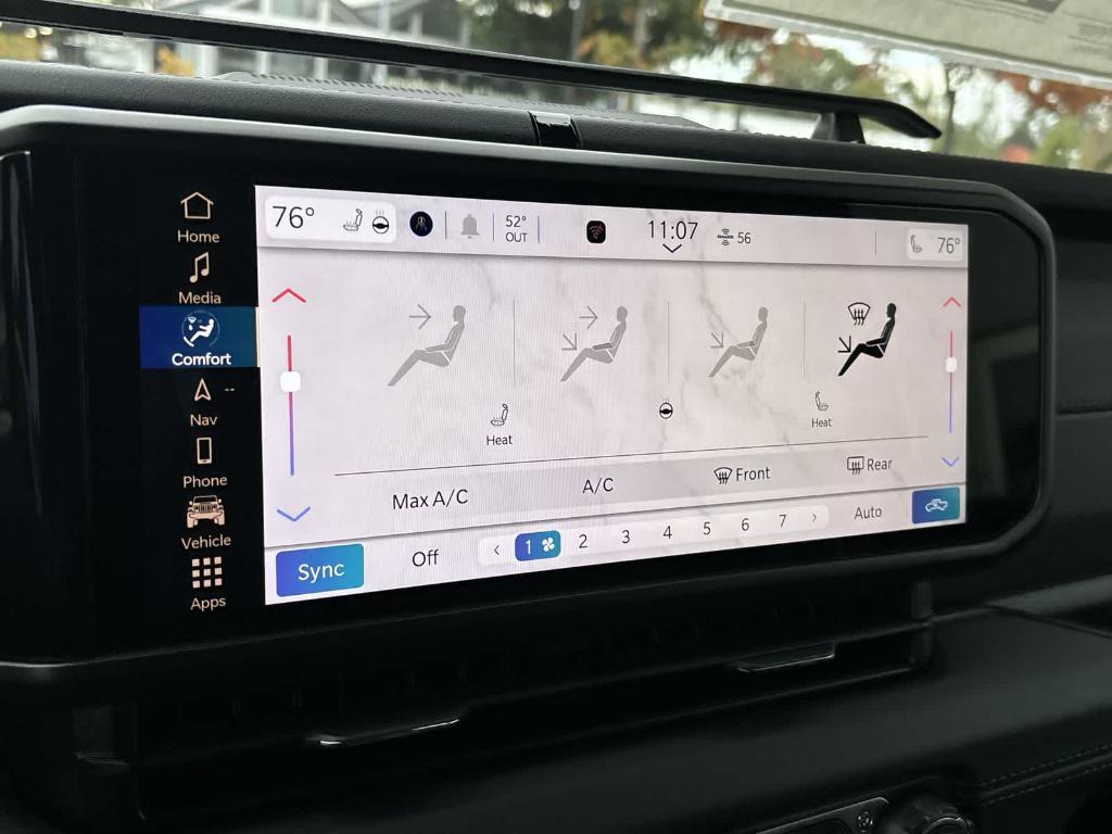 new 2025 Jeep Gladiator car, priced at $53,490