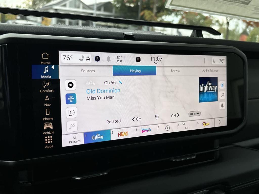 new 2025 Jeep Gladiator car, priced at $53,490