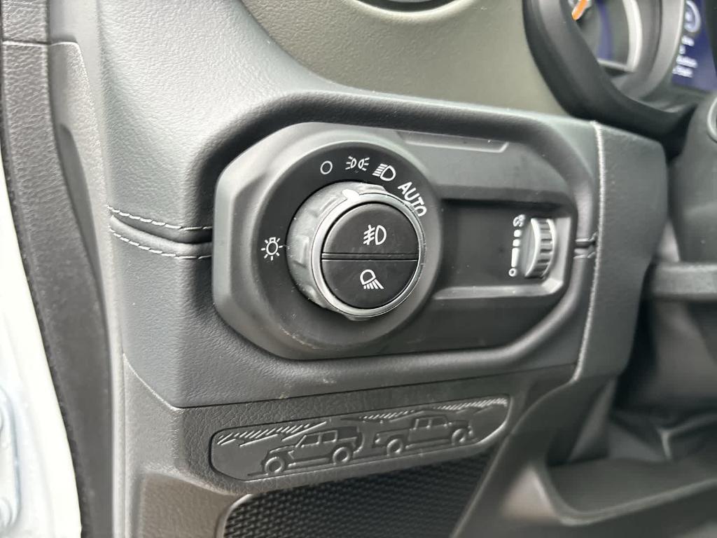 new 2025 Jeep Gladiator car, priced at $53,490