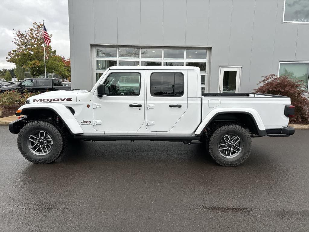 new 2025 Jeep Gladiator car, priced at $53,490