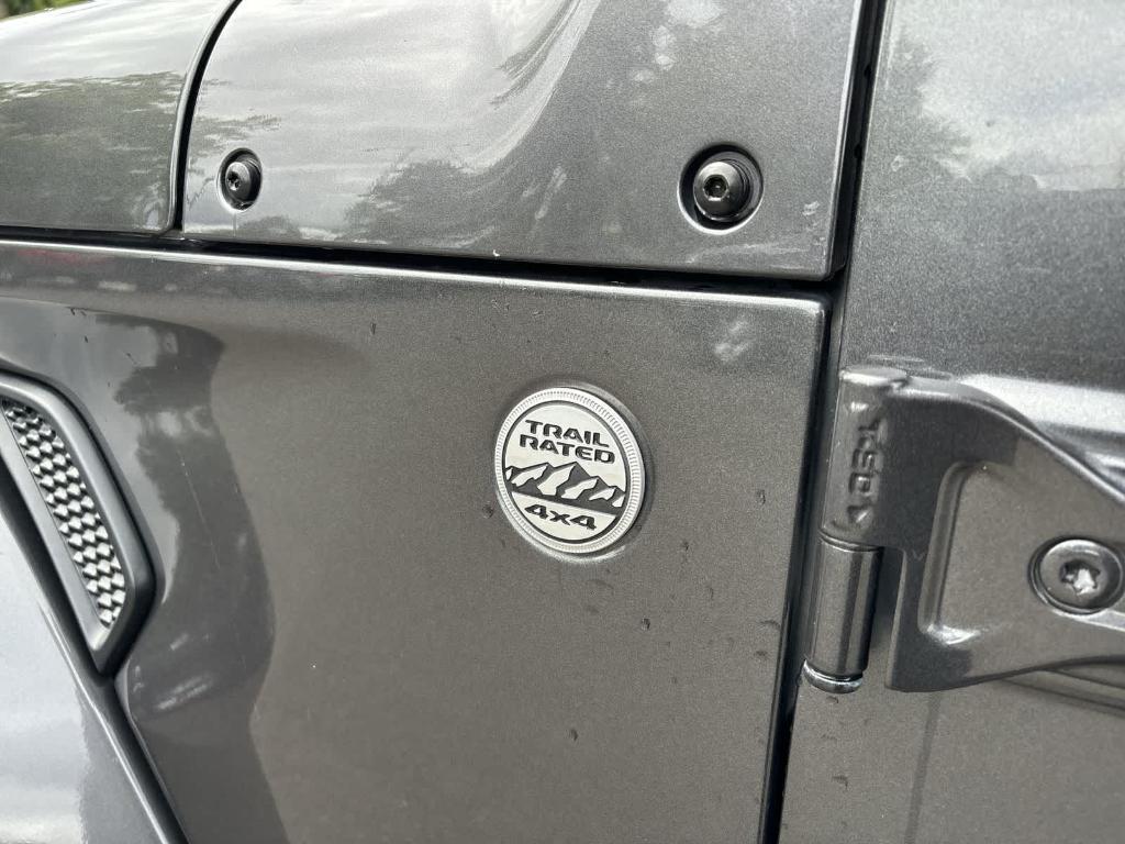 used 2023 Jeep Gladiator car, priced at $33,990