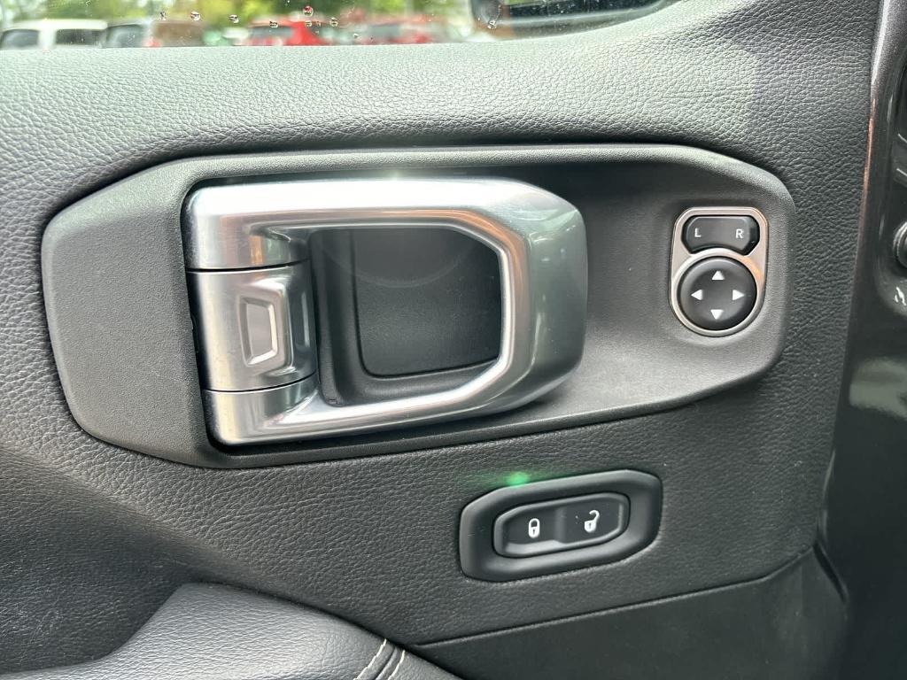 used 2023 Jeep Gladiator car, priced at $33,990