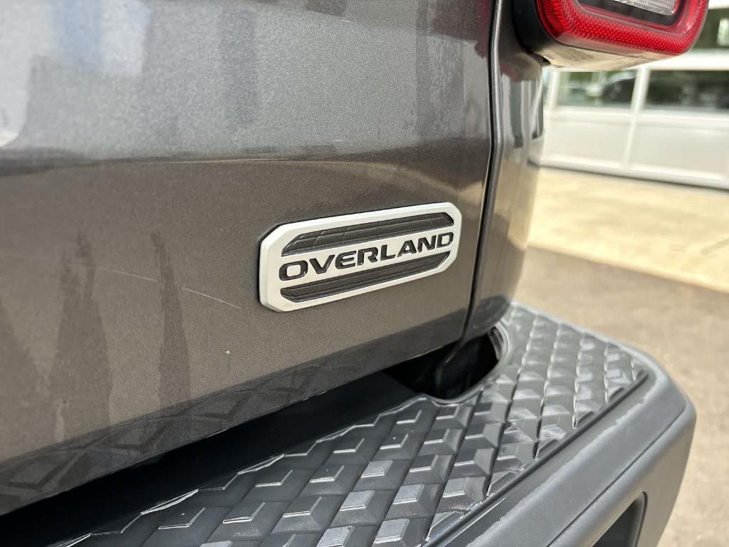 used 2023 Jeep Gladiator car, priced at $33,990