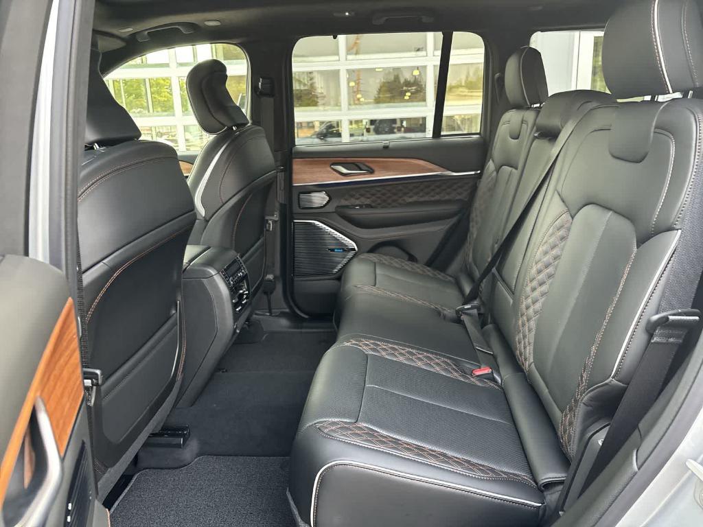 new 2025 Jeep Grand Cherokee car, priced at $64,740