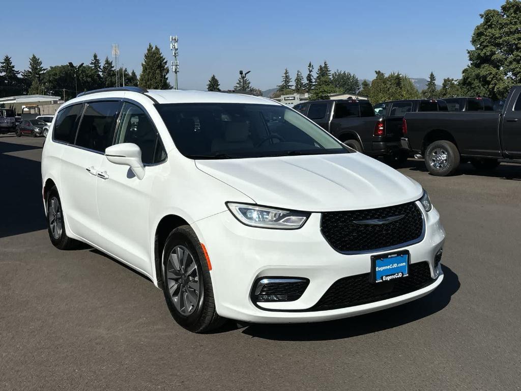 used 2021 Chrysler Pacifica car, priced at $20,990