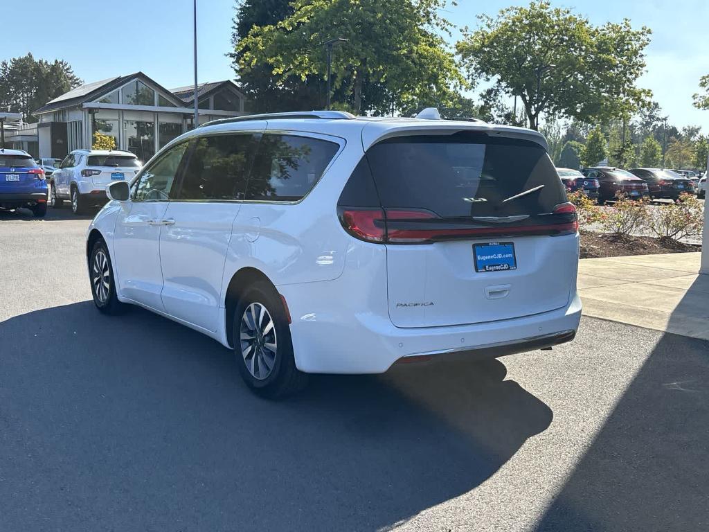 used 2021 Chrysler Pacifica car, priced at $20,990