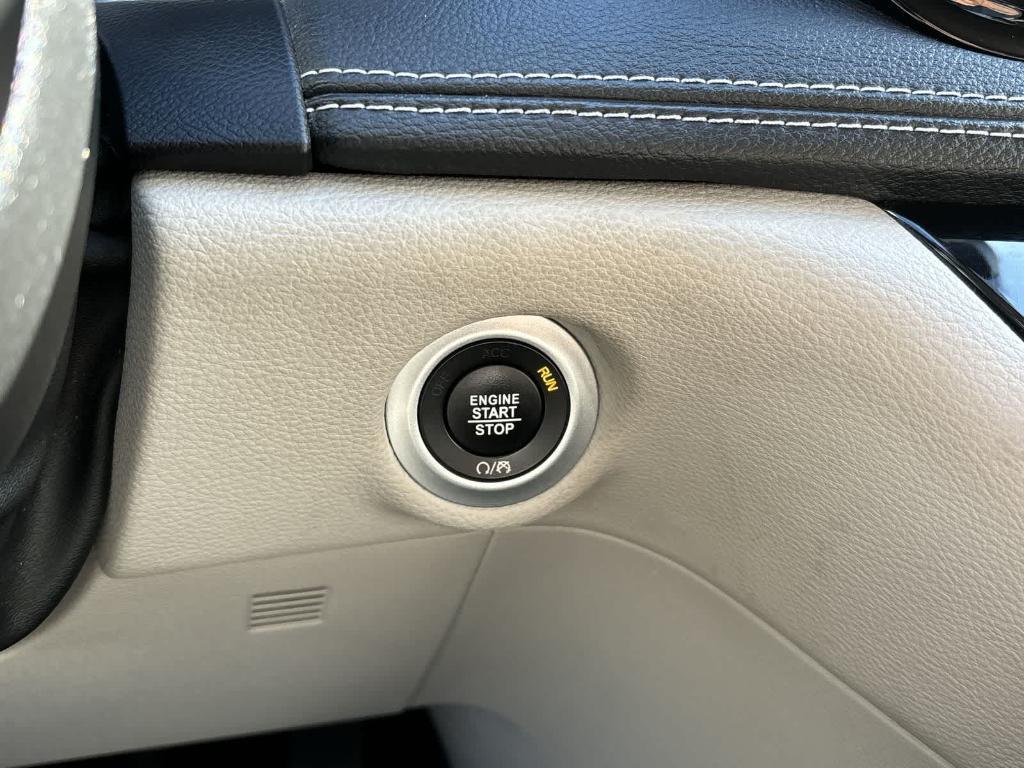 used 2021 Chrysler Pacifica car, priced at $20,990