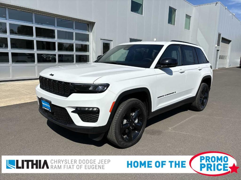 new 2025 Jeep Grand Cherokee car, priced at $43,740