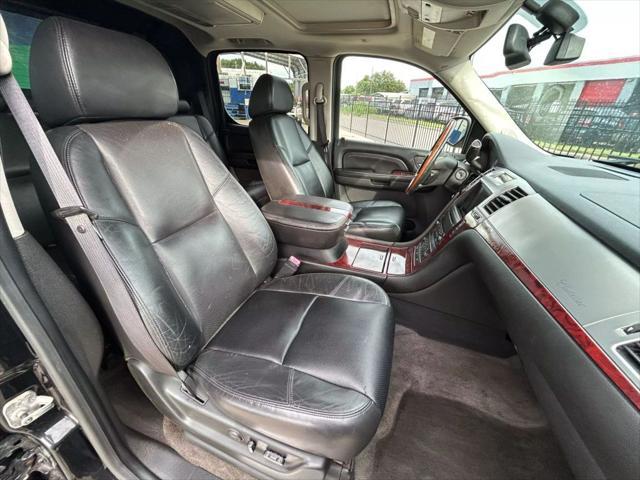used 2009 Cadillac Escalade EXT car, priced at $19,900