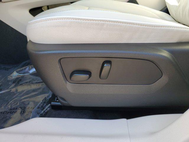 used 2022 Buick Envision car, priced at $28,358