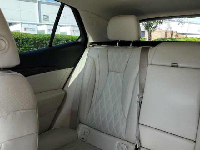 used 2022 Buick Envision car, priced at $28,358