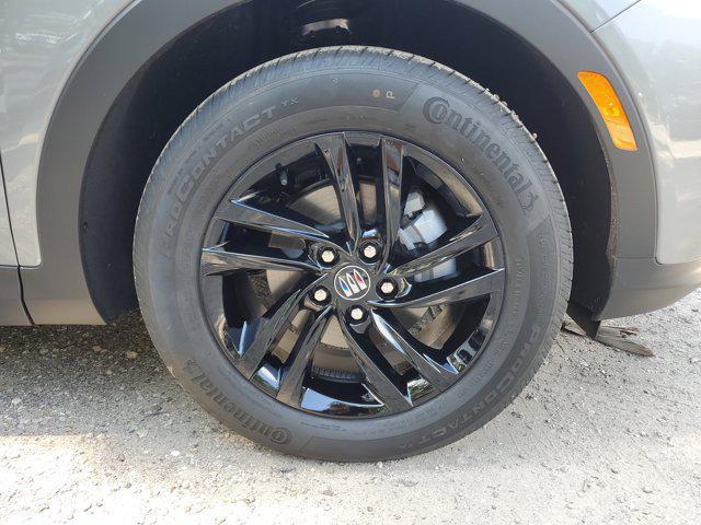 new 2025 Buick Envista car, priced at $23,516