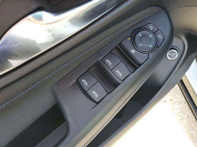 new 2025 Buick Envista car, priced at $24,490
