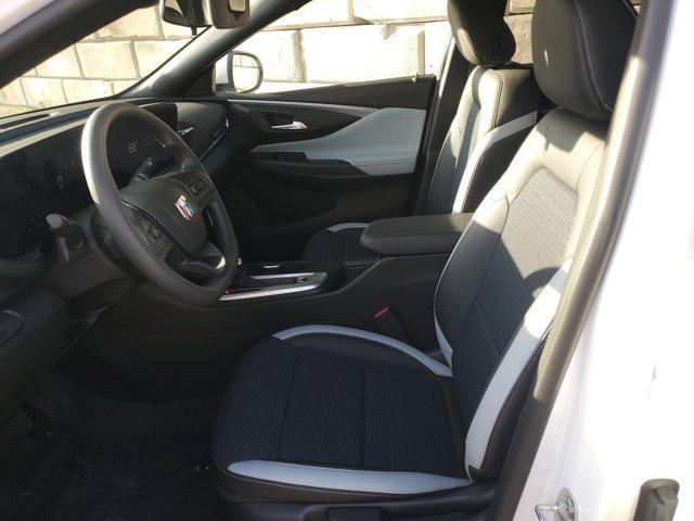 new 2025 Buick Envista car, priced at $22,001