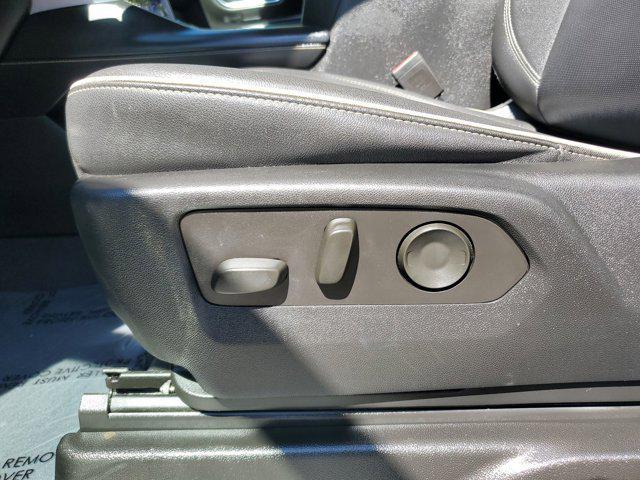 used 2023 GMC Yukon car, priced at $52,982