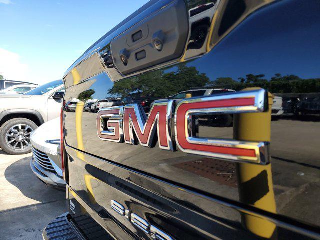 new 2025 GMC Sierra 1500 car, priced at $58,320
