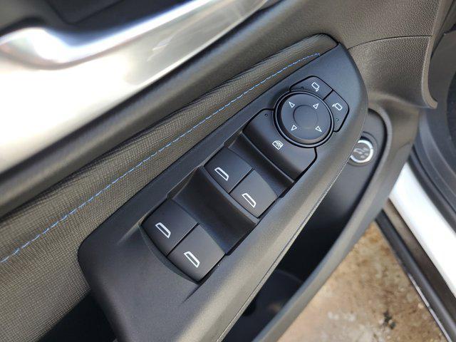 new 2025 Buick Envista car, priced at $24,067