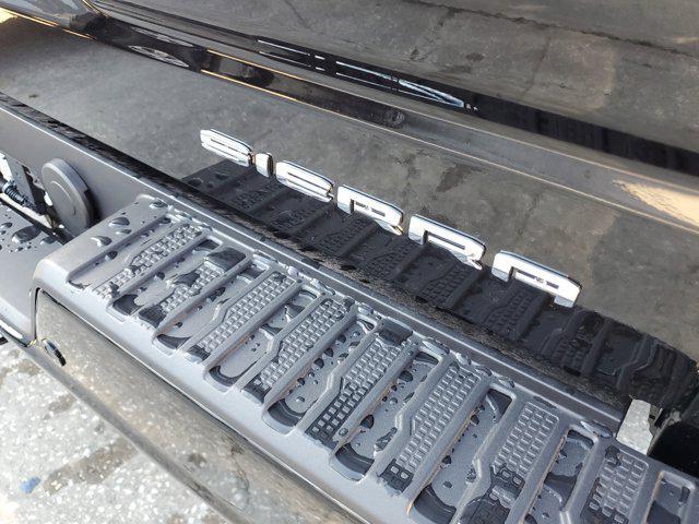 new 2025 GMC Sierra 1500 car, priced at $65,288