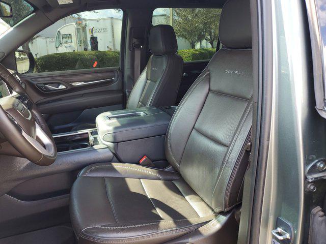 used 2023 GMC Yukon XL car, priced at $49,136